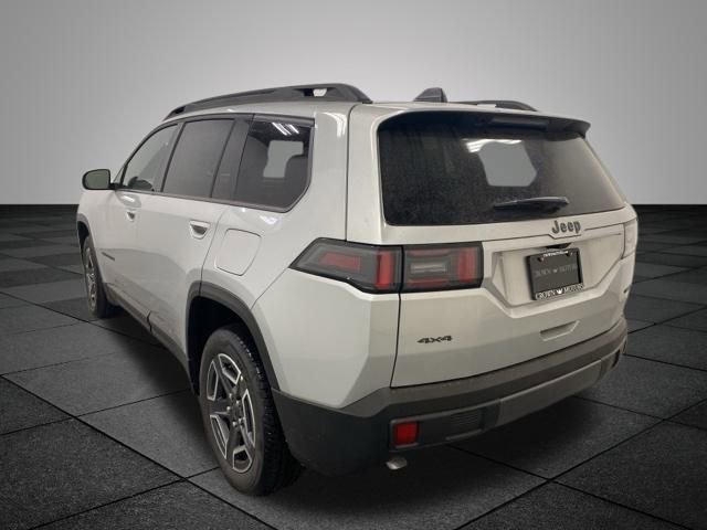 Used 2026 Jeep Cherokee Laredo AWD/4WD image 4