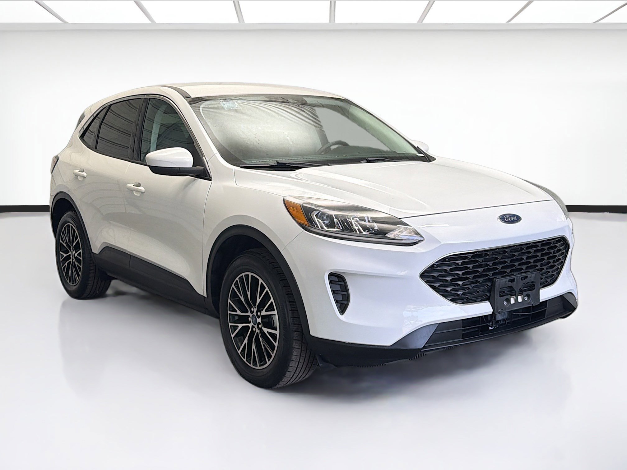 Used 2021 Ford Escape SE w/ Convenience Package image 3
