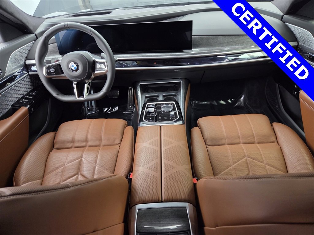 Used 2024 BMW 760i xDrive w/ Executive Package image 26
