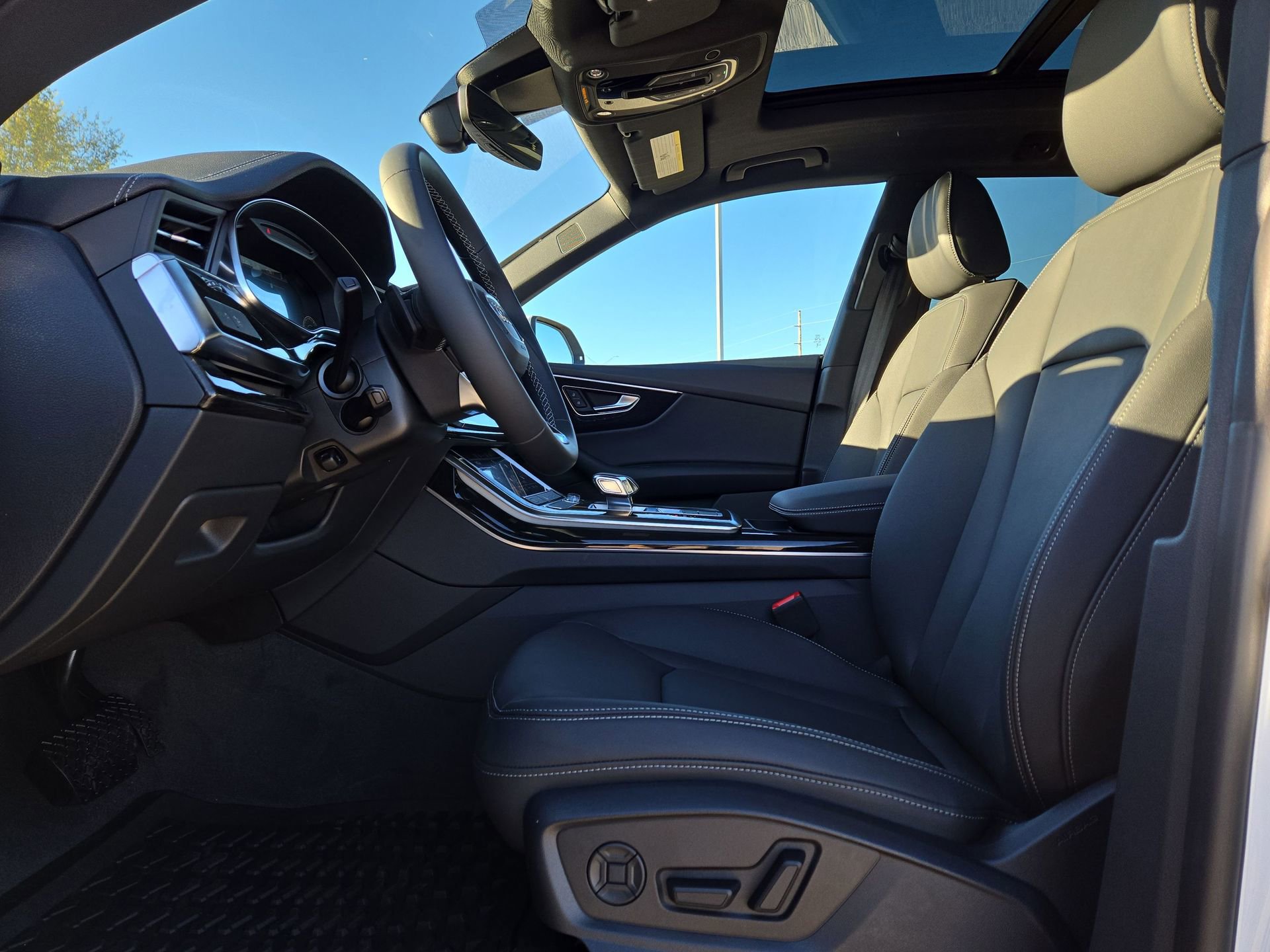 New 2026 Audi Q8 Premium image 16