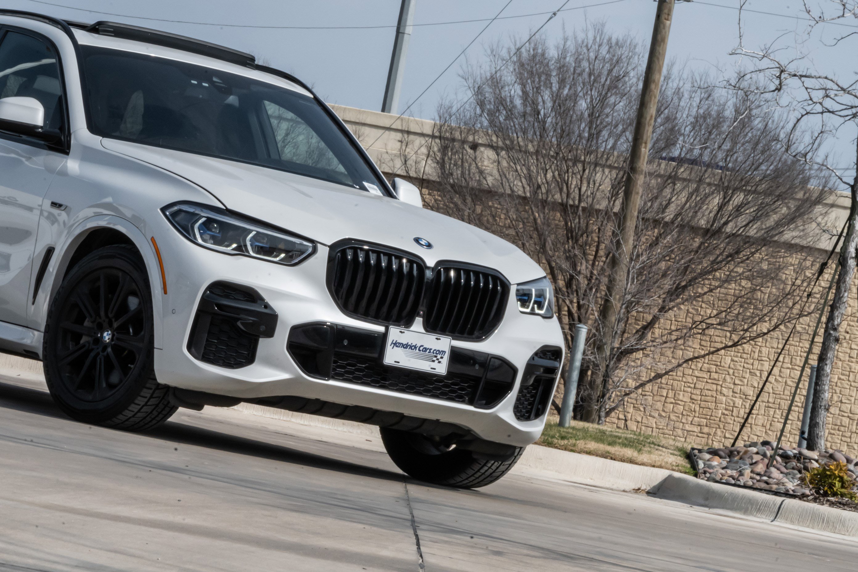 Certified 2023 BMW X5 xDrive45e w/ Executive Package image 5