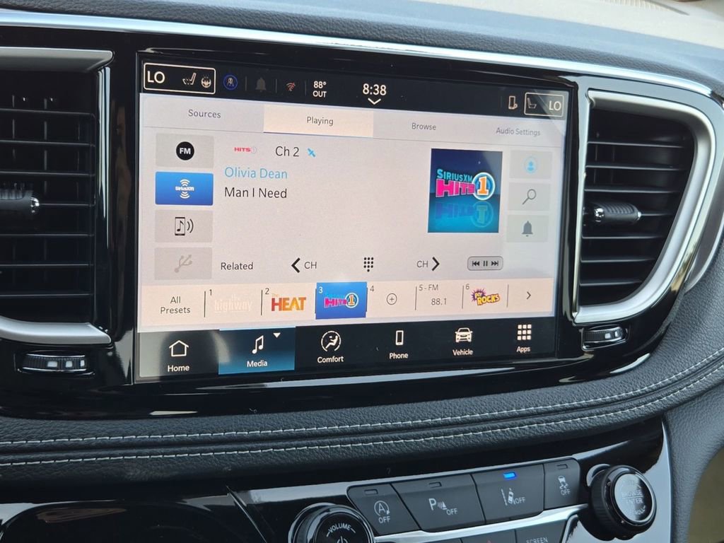 New 2026 Chrysler Pacifica Select w/ S Appearance Package FWD image 19