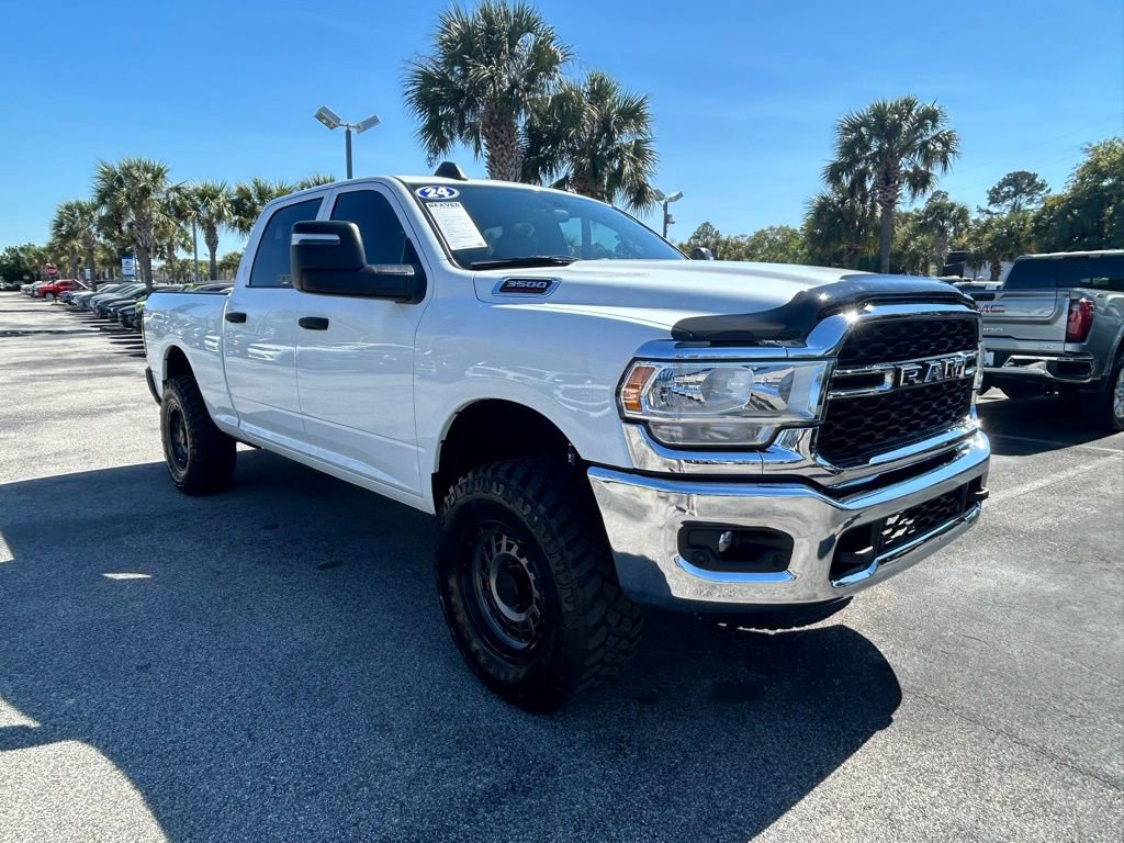 Used 2024 RAM 3500 Tradesman w/ Chrome Appearance Group image 9