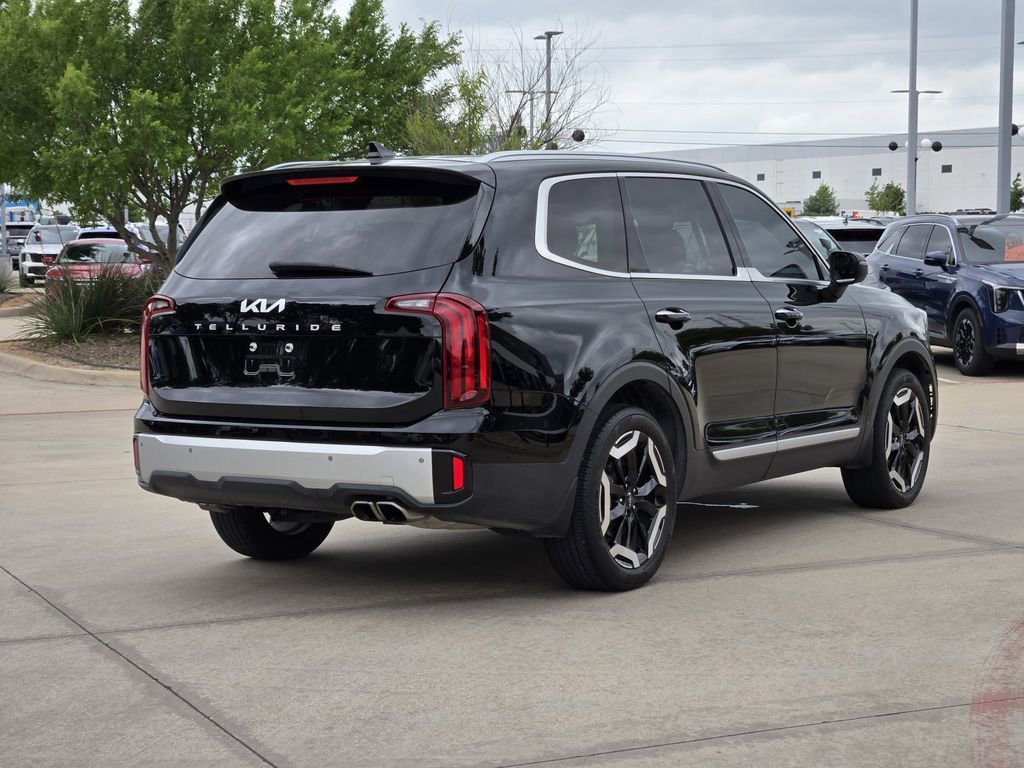 Used 2024 Kia Telluride S w/ S Sunroof Package FWD image 4