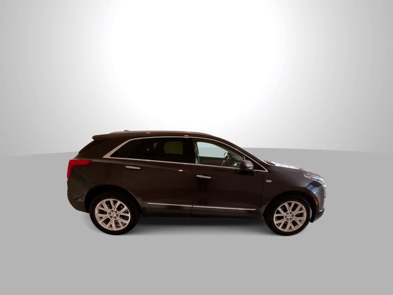 Used 2018 Cadillac XT5 Luxury w/ Driver Awareness Package AWD/4WD image 9