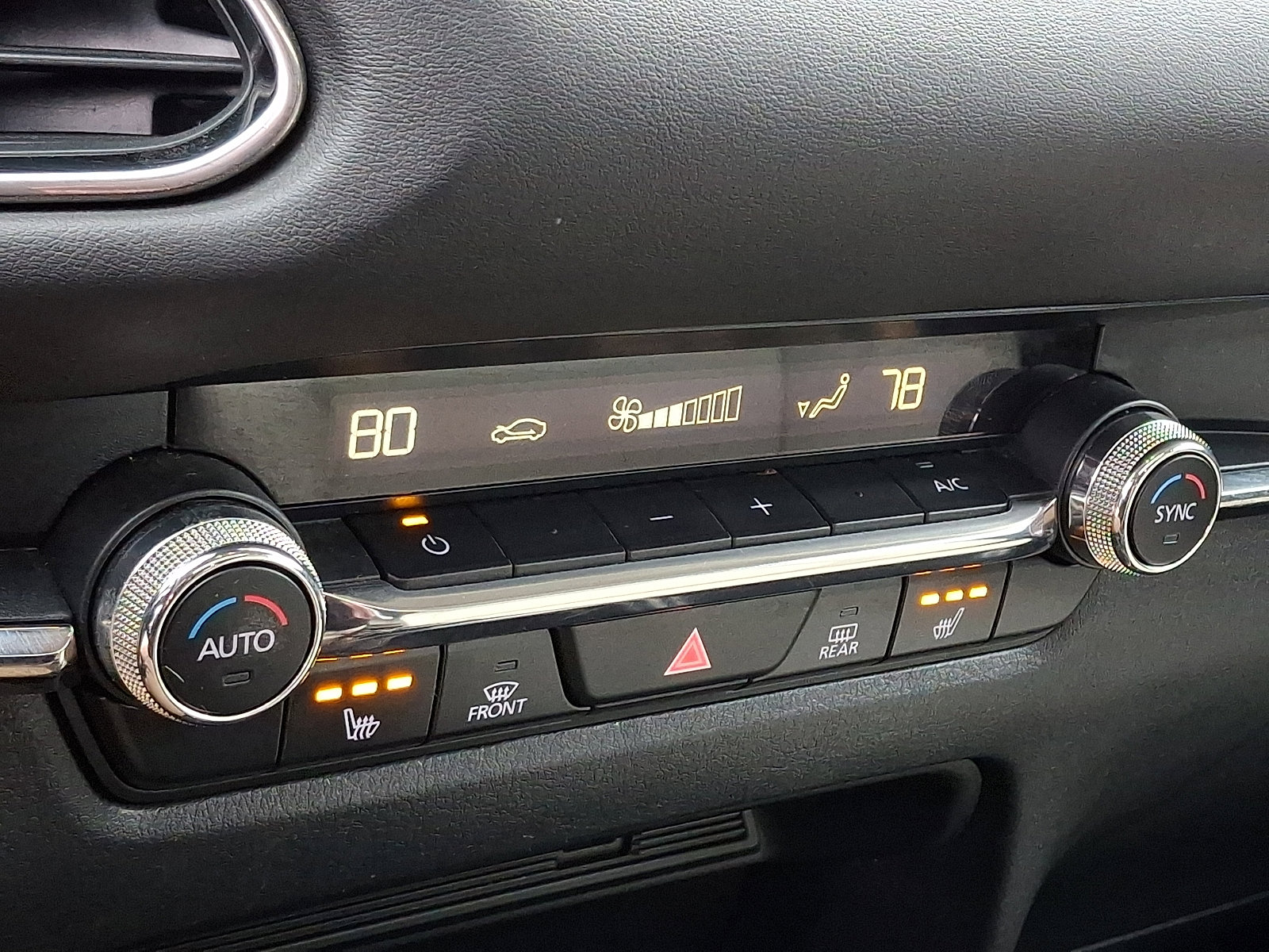 Used 2020 MAZDA CX-30 AWD w/ Premium Package image 16