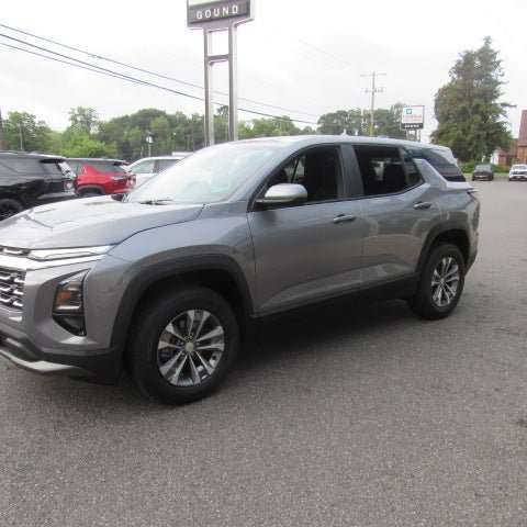 Used 2026 Chevrolet Equinox LT FWD image 4