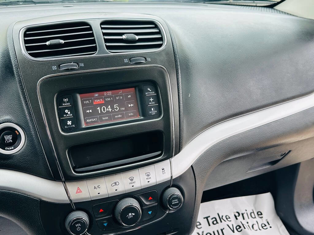 Used 2016 Dodge Journey SXT image 15