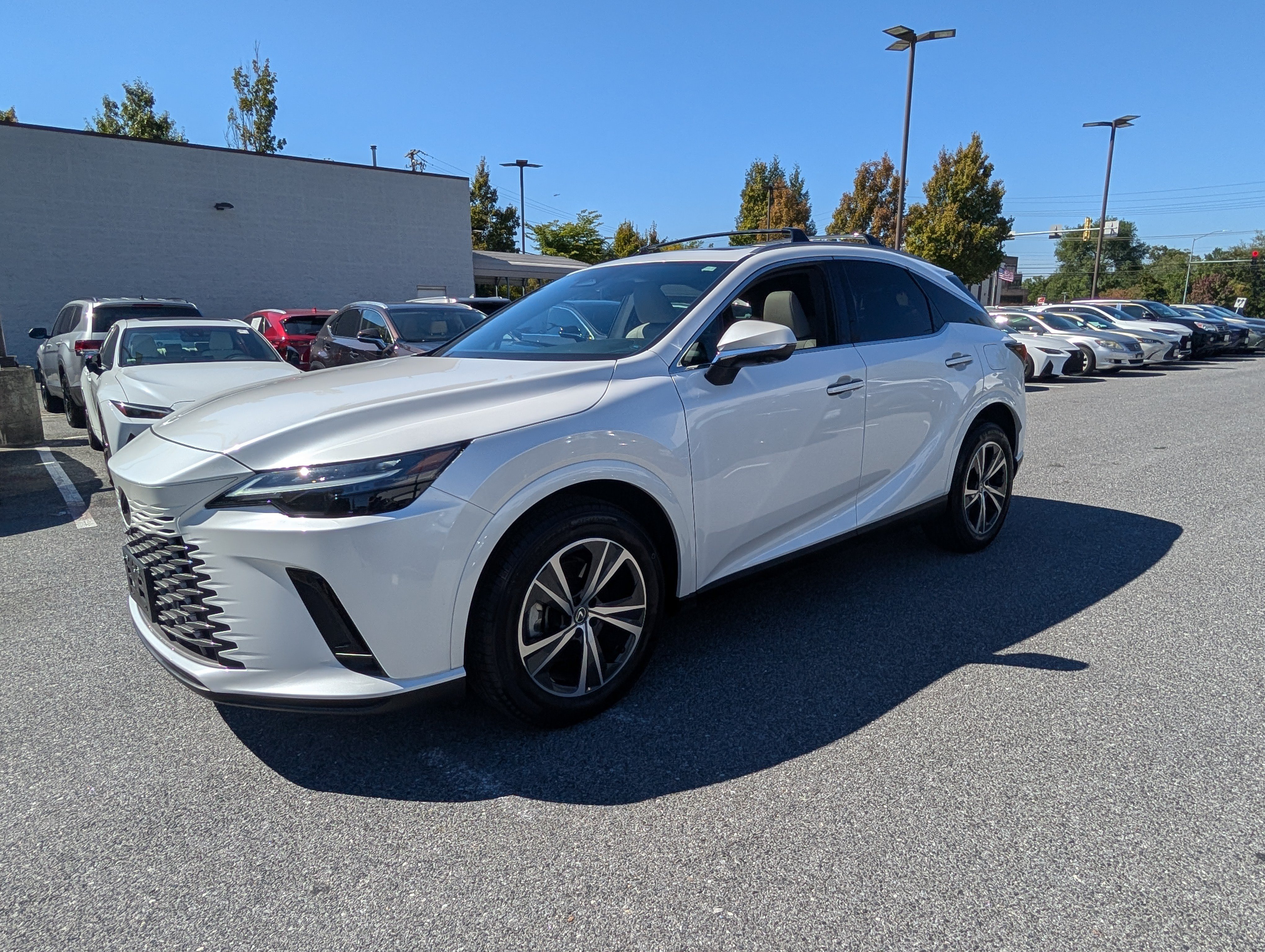 Used 2025 Lexus RX 350 Premium w/ Convenience Package AWD/4WD image 7