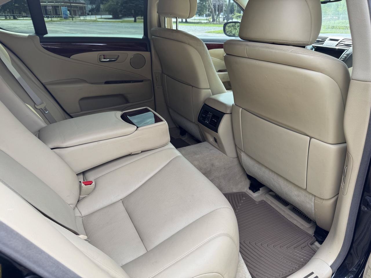 Used 2009 Lexus LS 460 AWD image 36