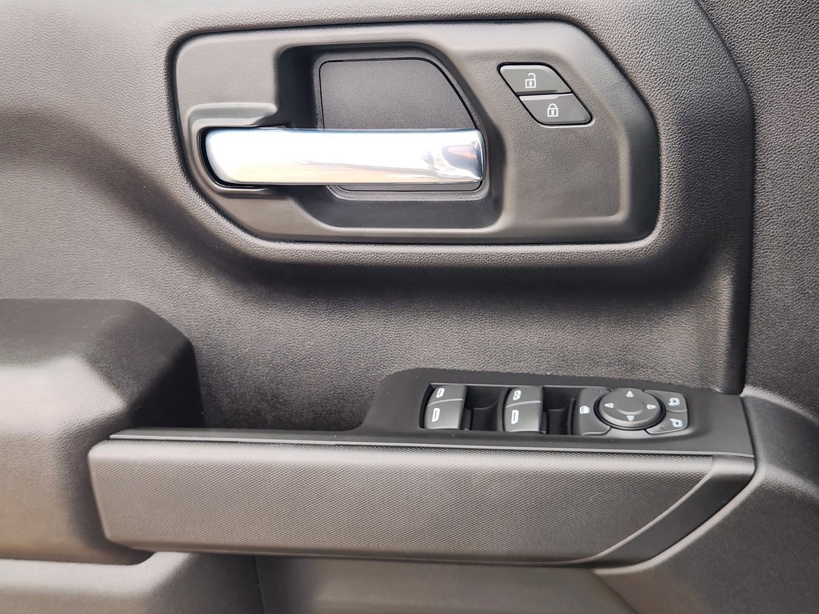 Used 2025 Chevrolet Silverado 1500 Custom AWD/4WD image 23