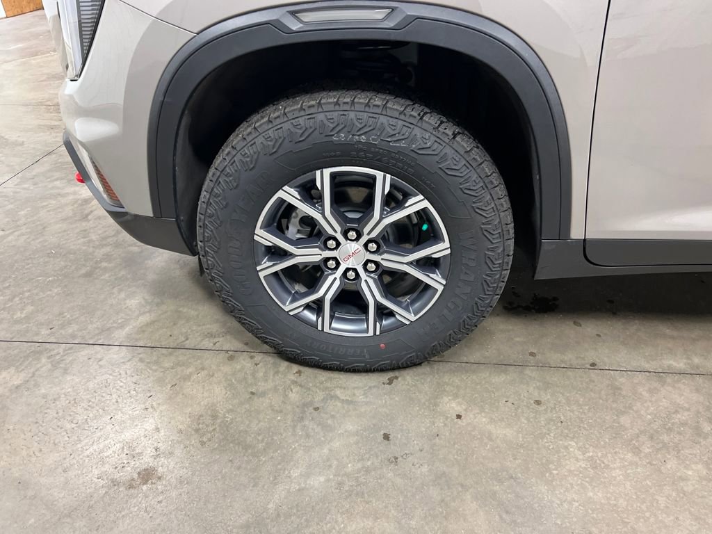 New 2026 GMC Acadia AT4 w/ LPO, Floor Liner Package image 17