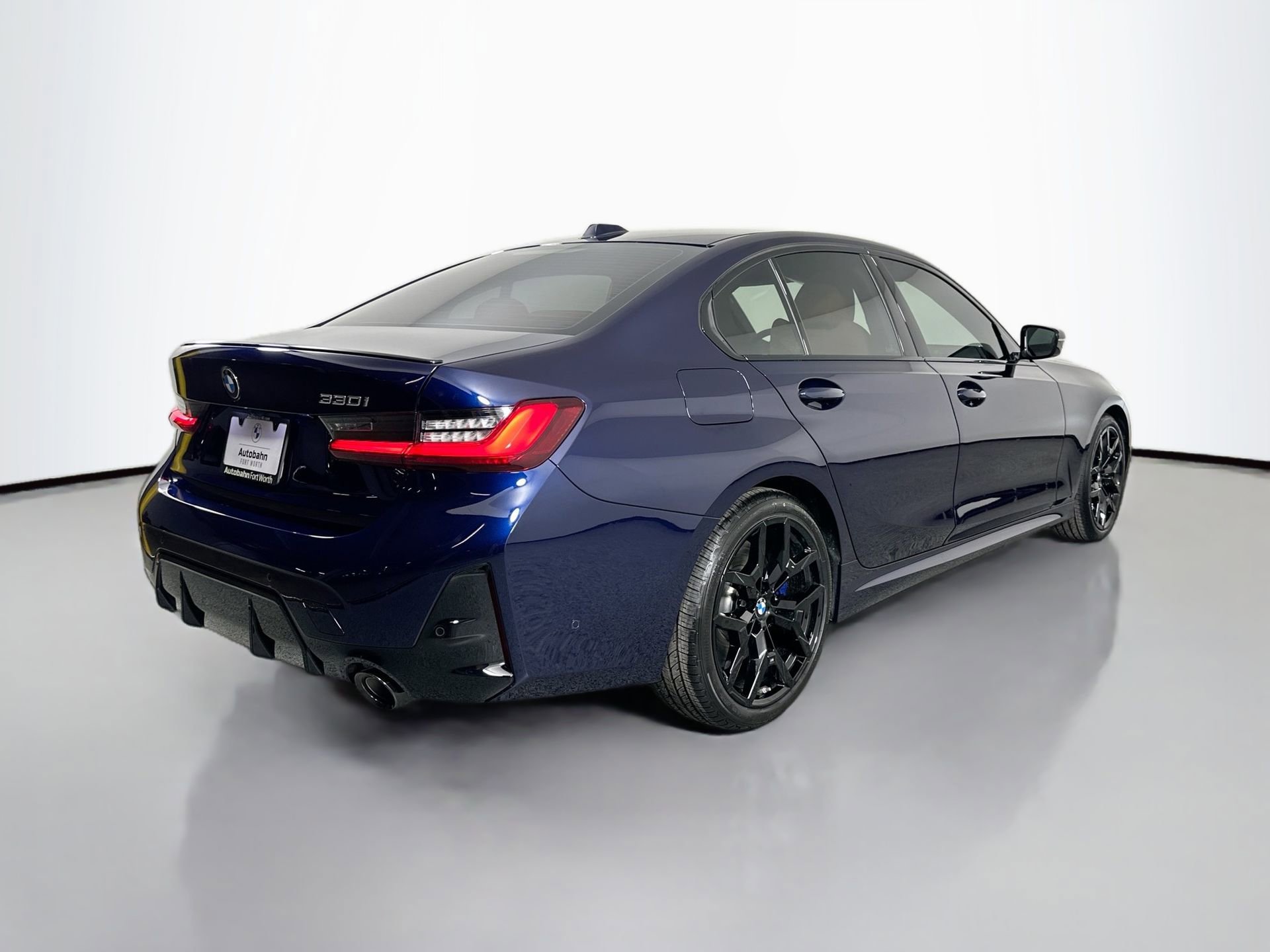 New 2026 BMW 330i Sedan w/ M Sport Package image 5