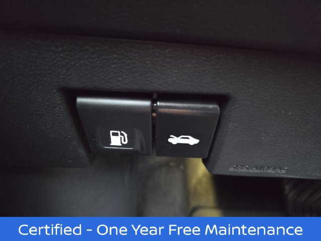 Certified 2025 Nissan Versa SR w/ Trunk Package FWD image 29