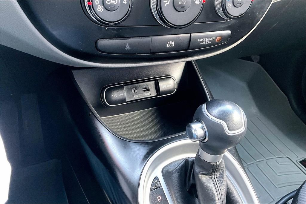 Used 2015 Kia Soul image 11