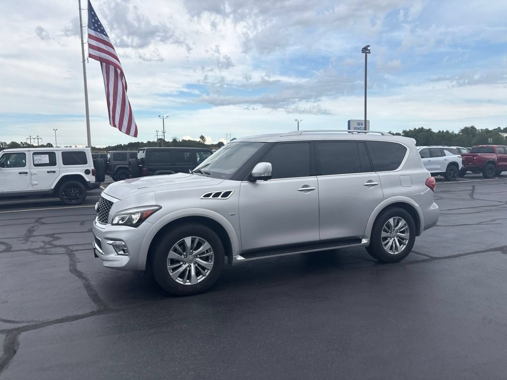 Used 2017 INFINITI QX80 4WD image 3