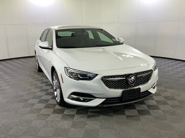 Used 2020 Buick Regal Avenir FWD image 3