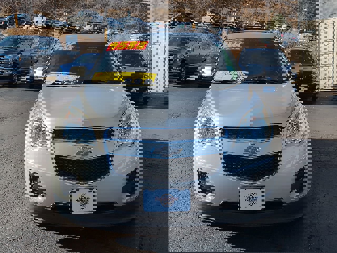 Used 2015 Chevrolet Equinox LT w/ Driver Convenience Package image 2