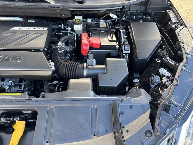 Used 2025 Nissan Rogue SV w/ SV Premium Package image 38