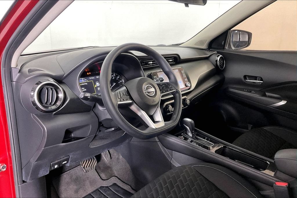 Used 2022 Nissan Kicks SV FWD image 16