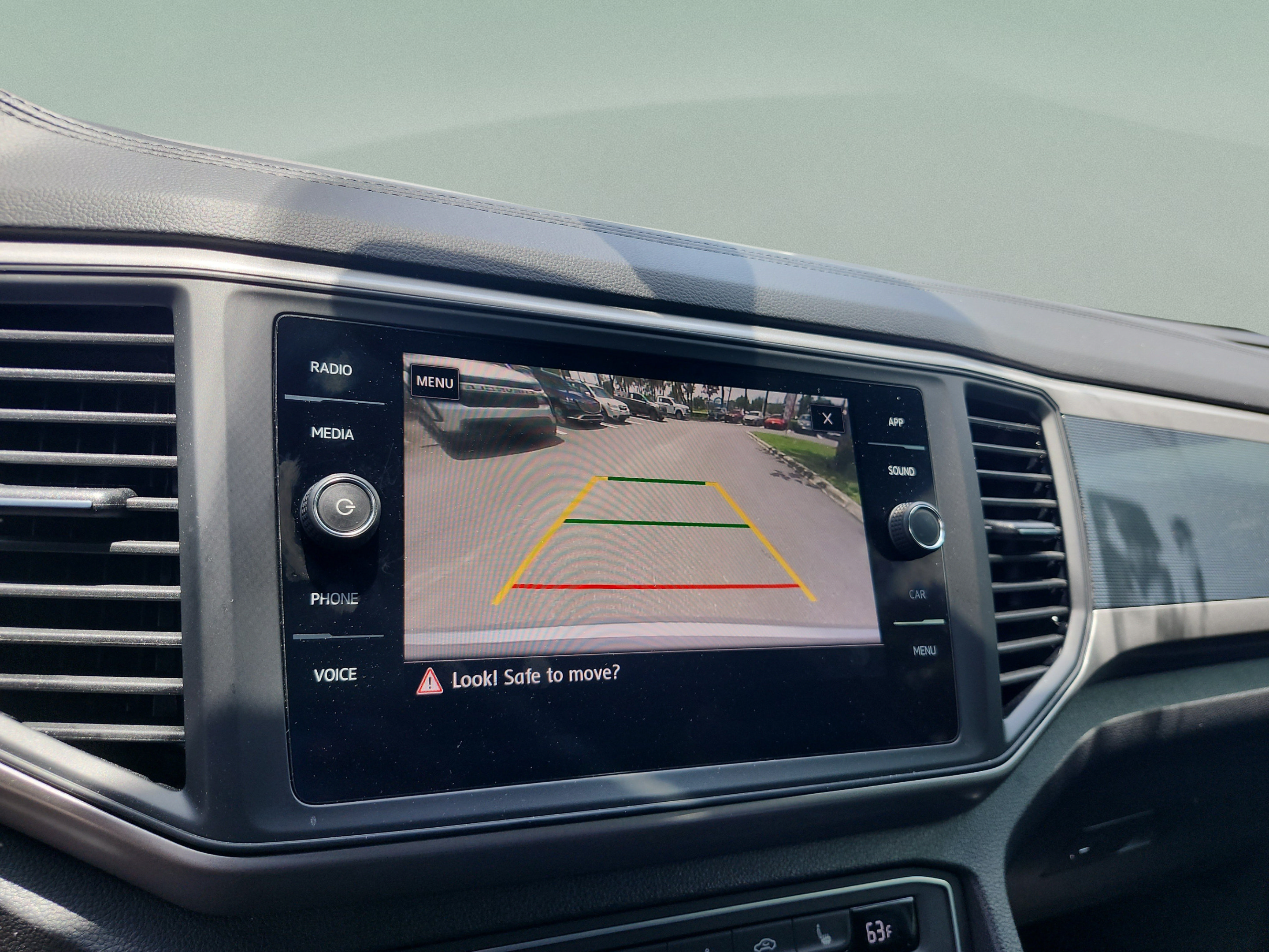 Used 2020 Volkswagen Atlas Cross Sport SE FWD image 24