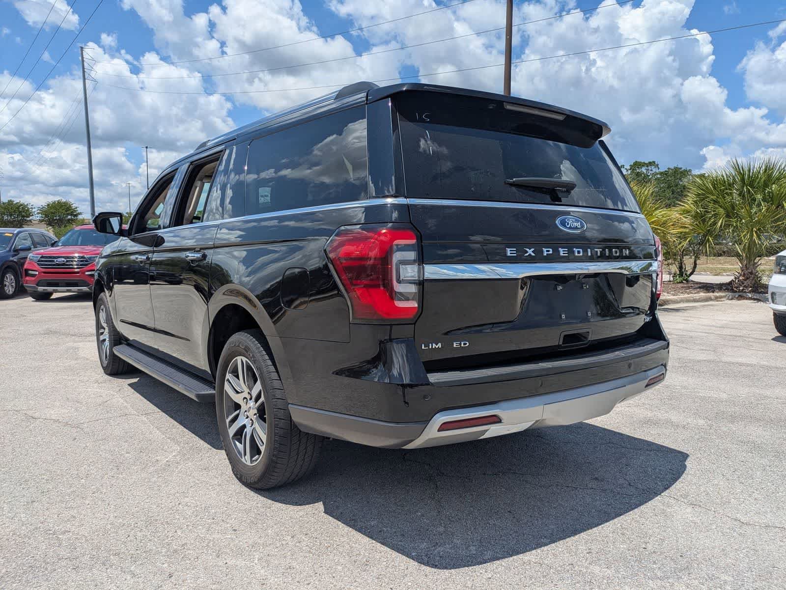 Used 2024 Ford Expedition Max Limited AWD/4WD image 6