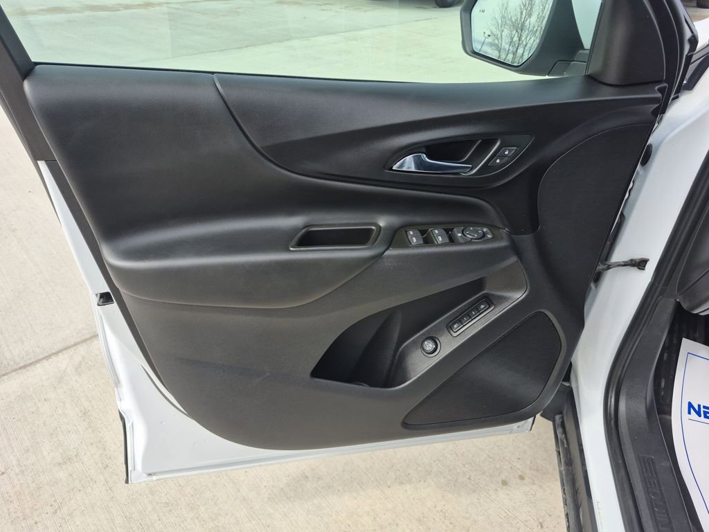 Used 2021 Chevrolet Equinox LT image 10