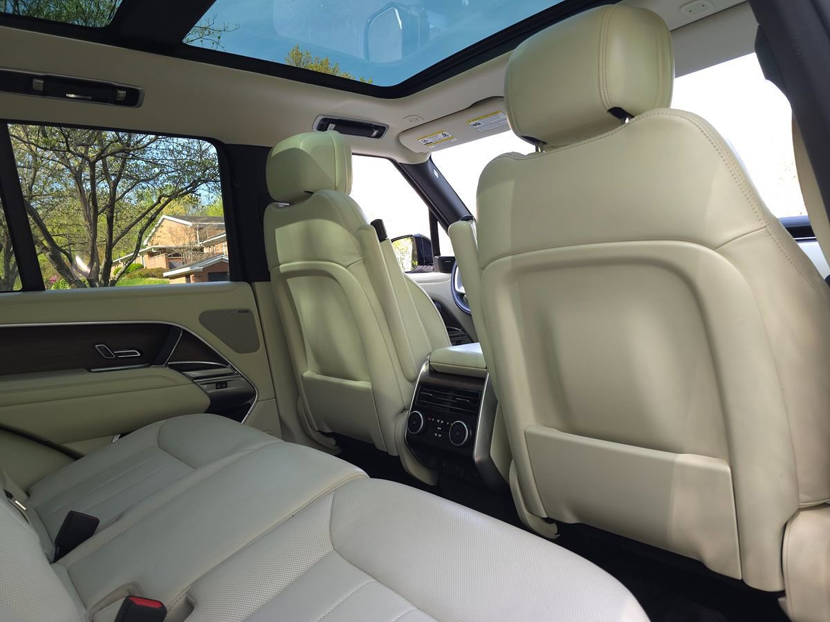 Used 2023 Land Rover Range Rover SE AWD/4WD image 19