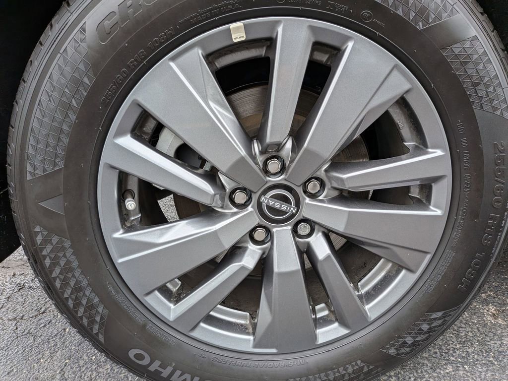 Used 2025 Nissan Pathfinder SV w/ SV Premium Package FWD image 27