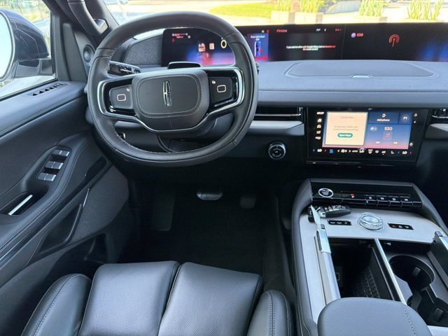 New 2026 Lincoln Navigator L Reserve w/ Jet Appearance Package AWD/4WD image 26