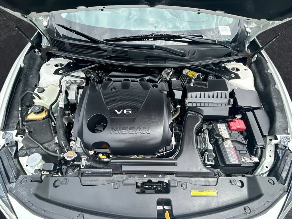 Used 2022 Nissan Maxima Platinum w/ Sport Mat Group FWD image 11