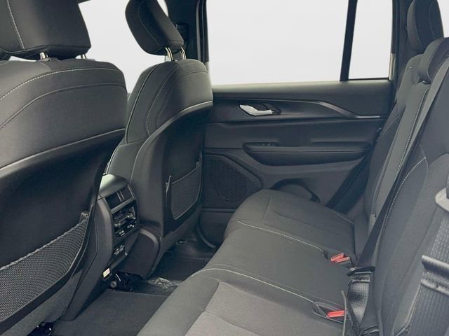 New 2026 Jeep Grand Cherokee Laredo X image 29