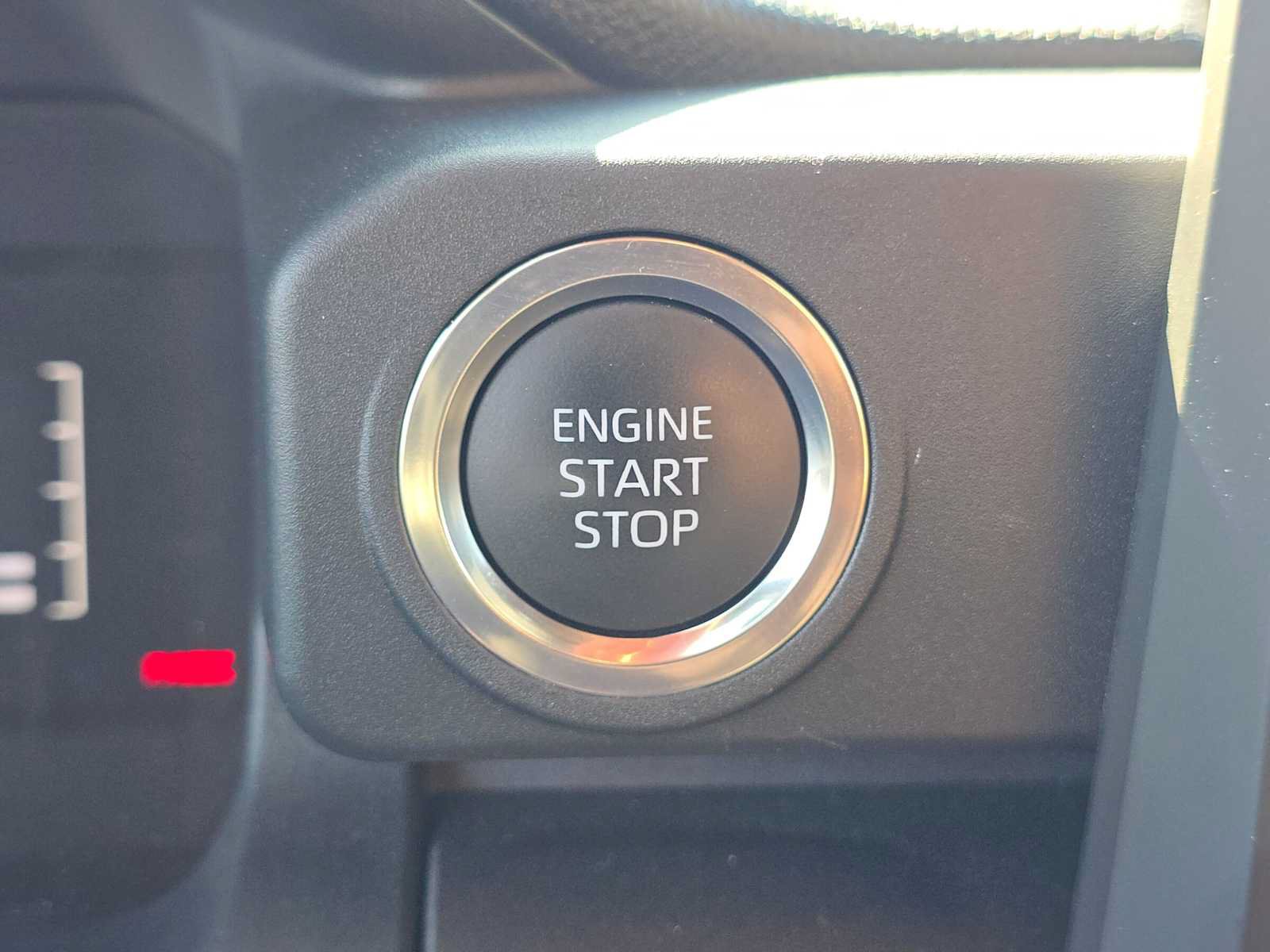 Certified 2026 Toyota 4Runner SR5 RWD image 31