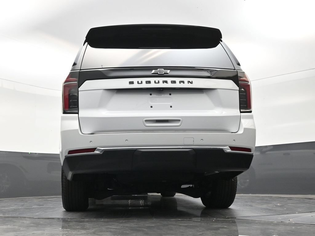 Used 2025 Chevrolet Suburban LS RWD image 22