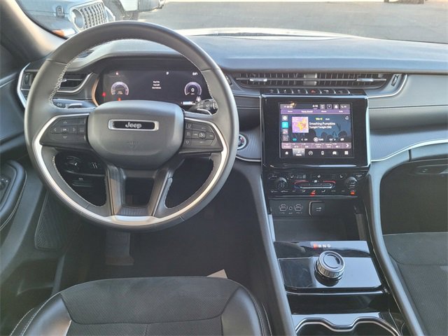 Certified 2023 Jeep Grand Cherokee Altitude image 7