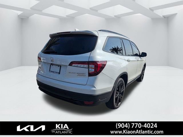 Used 2022 Honda Pilot Black Edition image 3