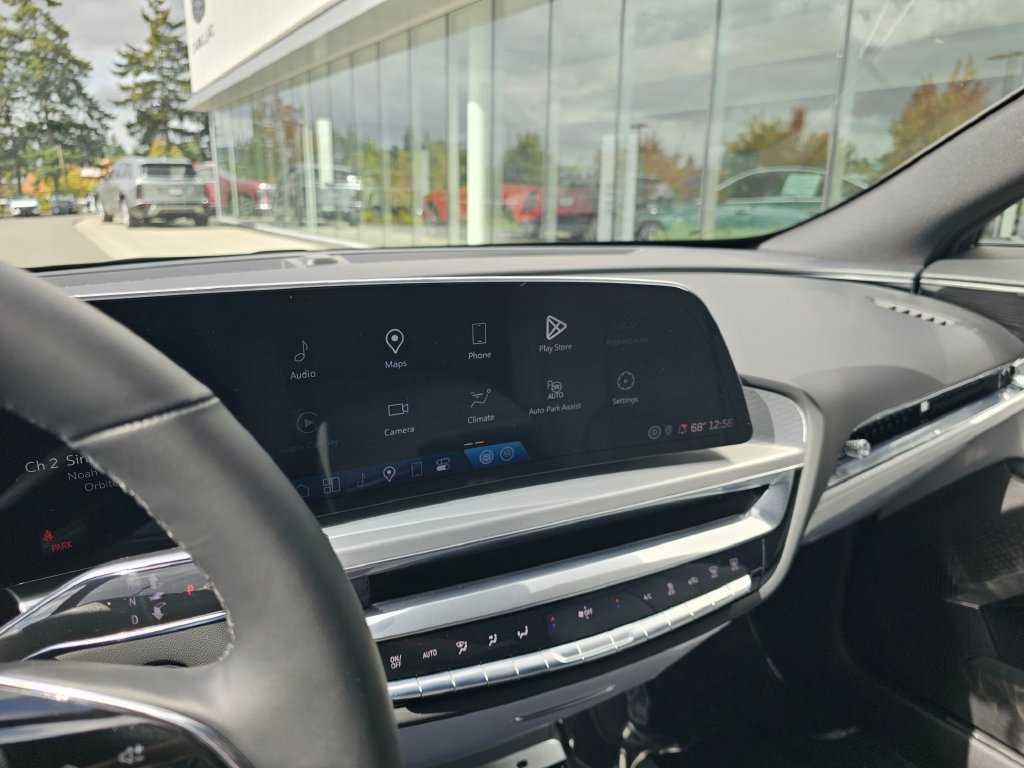 Certified 2024 Cadillac Lyriq Luxury AWD/4WD image 26