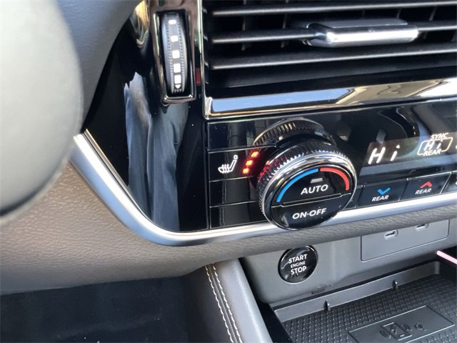 New 2026 Nissan Rogue Platinum image 32