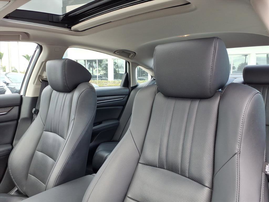 Certified 2022 Honda Accord Touring image 19