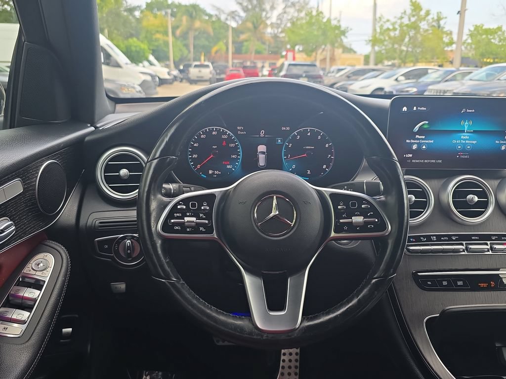 Used 2022 Mercedes-Benz GLC 300 4MATIC w/ AMG Line image 21