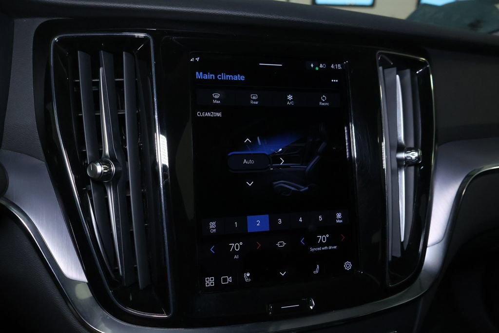 Used 2024 Volvo S60 B5 Core image 30