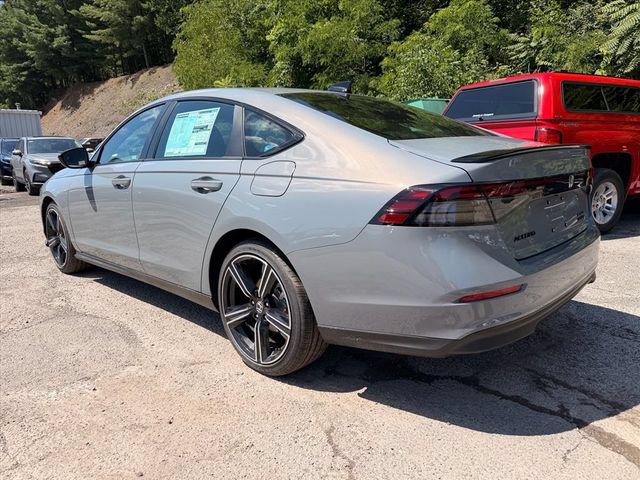 Used 2017 Honda Civic Touring image 3