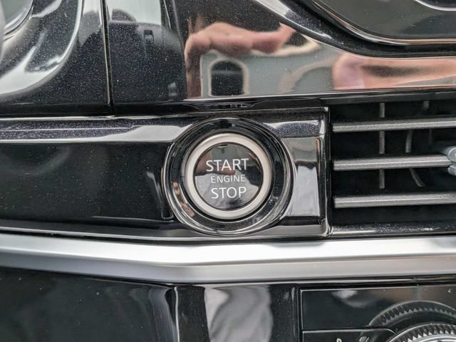 Used 2024 Nissan Pathfinder SV FWD image 29
