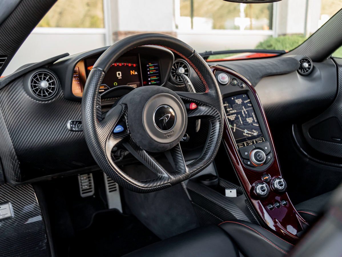 Used 2015 McLaren P1 RWD image 15