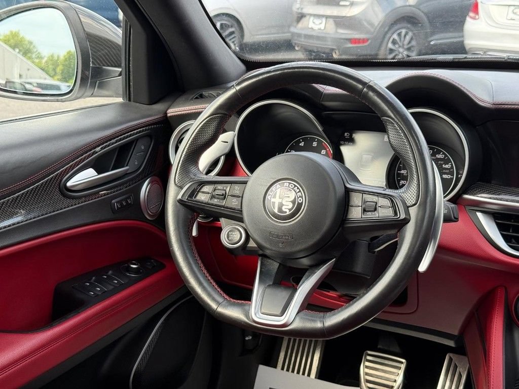 Used 2021 Alfa Romeo Stelvio Ti Sport AWD/4WD image 11