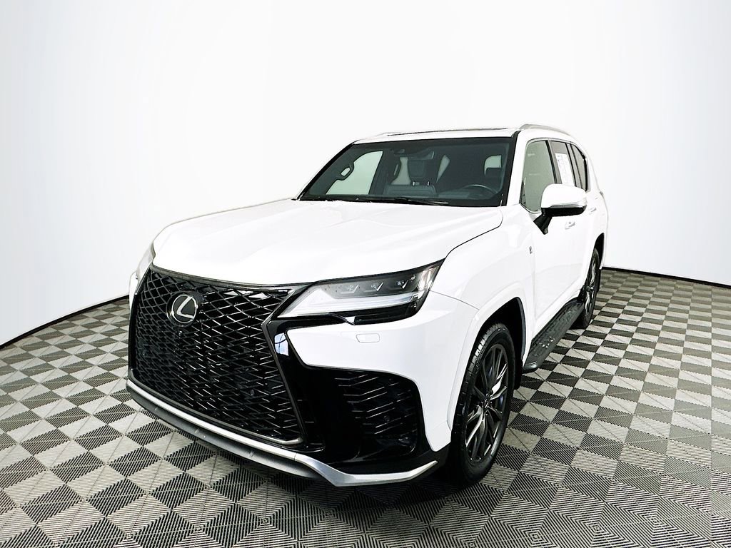 Used 2024 Lexus LX 600 F Sport image 4