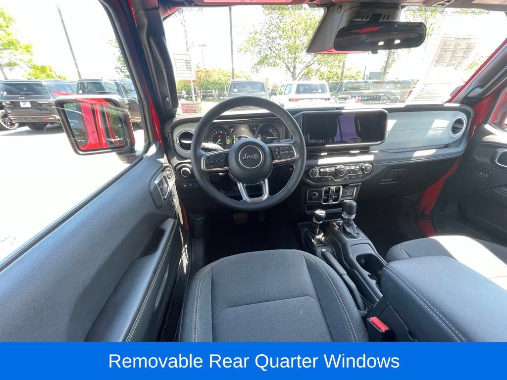 Certified 2025 Jeep Wrangler Unlimited Sahara w/ Safety Group AWD/4WD image 18