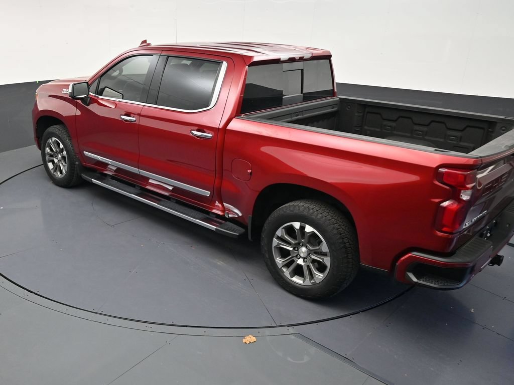 Used 2024 Chevrolet Silverado 1500 High Country w/ Z71 Off-Road Package AWD/4WD image 15