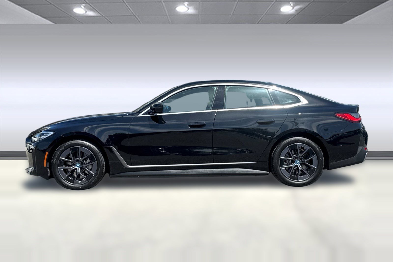 Certified 2023 BMW i4 eDrive35 w/ Premium Package RWD image 2