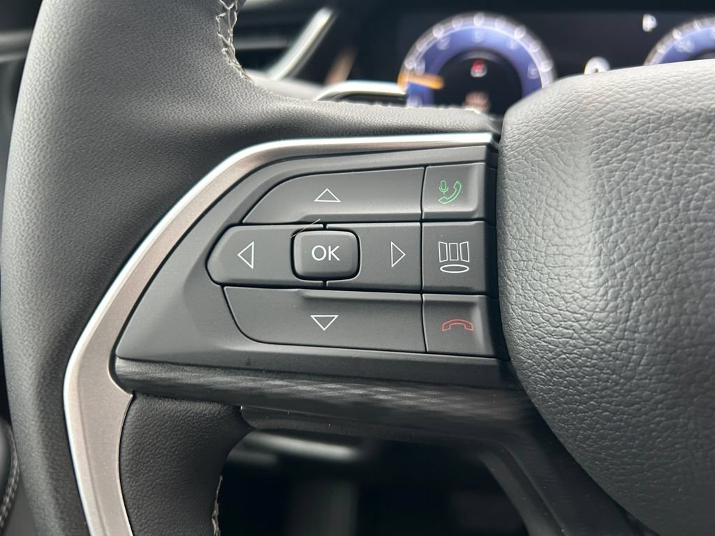 New 2025 Jeep Grand Cherokee Altitude AWD/4WD image 13